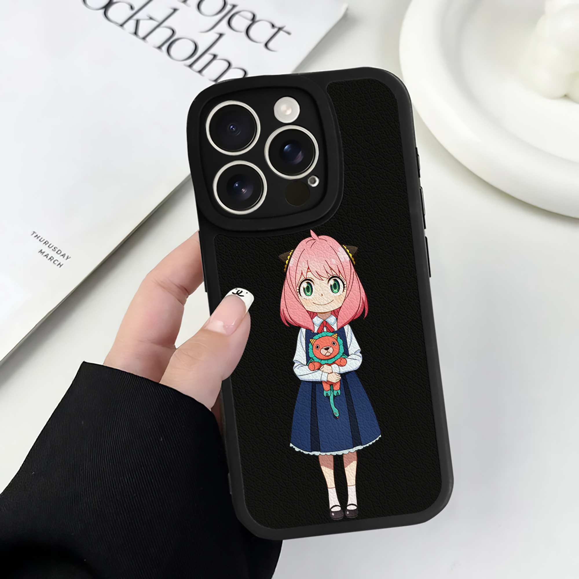 （画像用） SPY×FAMILY间谍家家酒 【iPhone 16シリーズ対応】シリコンスマホケース（レザー調） 材質：シリコン